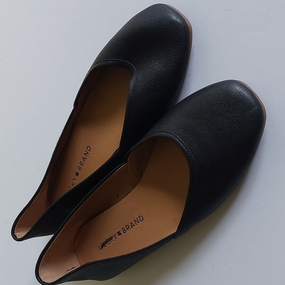 Lucky Brand Shoes - Lucky Brand Flats size 6